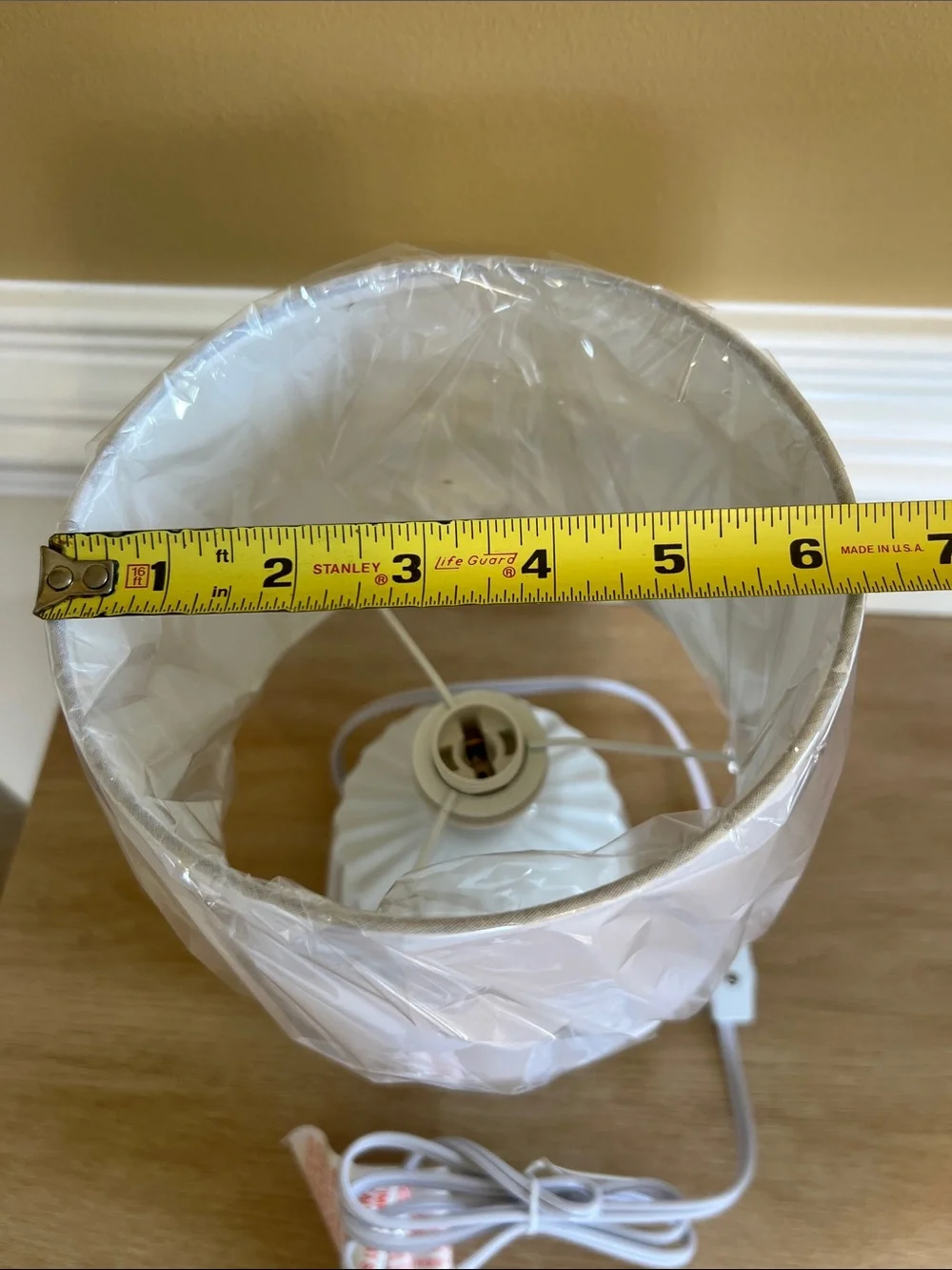 Off White Ceramic Ribbed Table Lamp with White Shade NIB